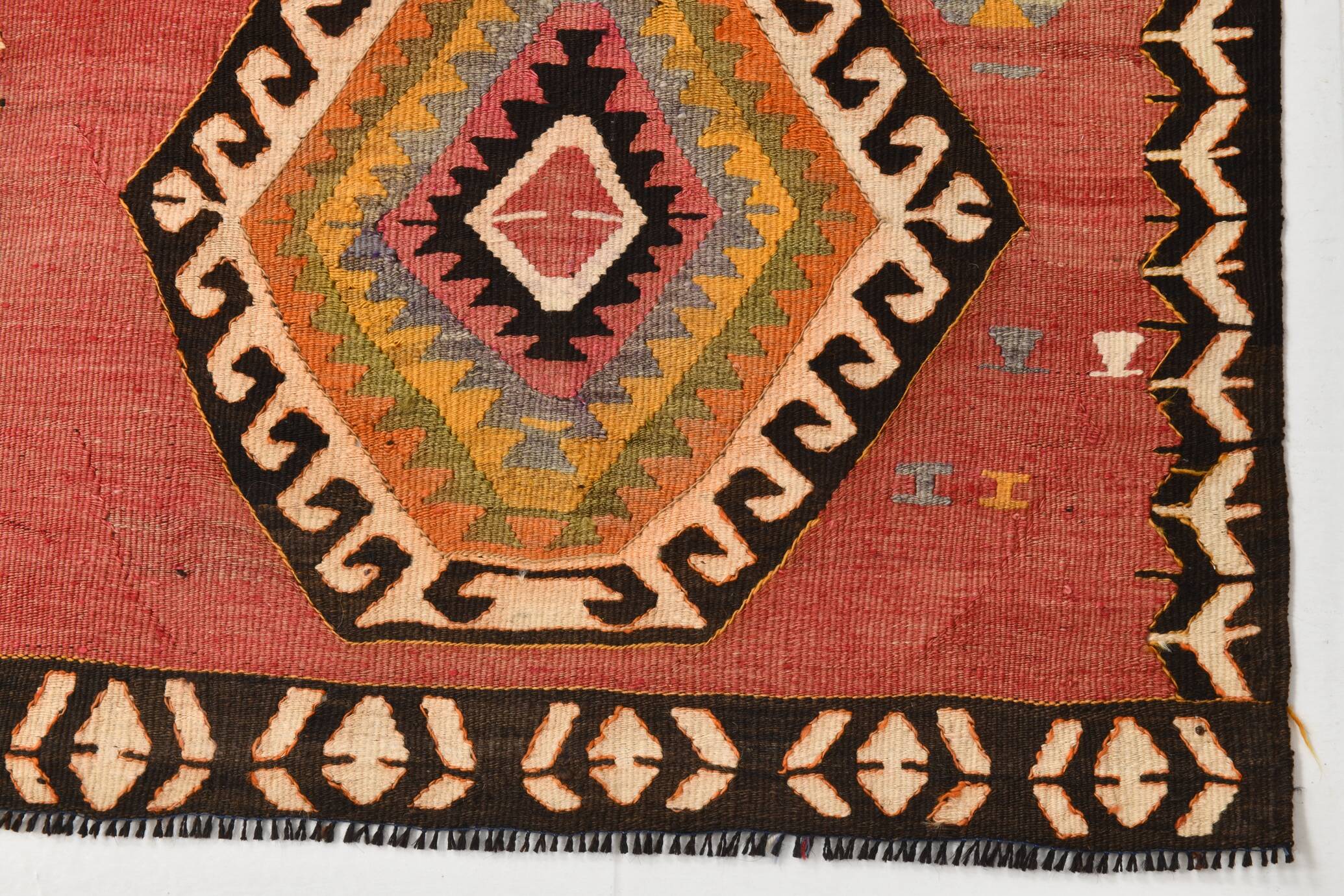 Red & Beige Oriental Vintage Kilim Runner Rug, 81x261Cm