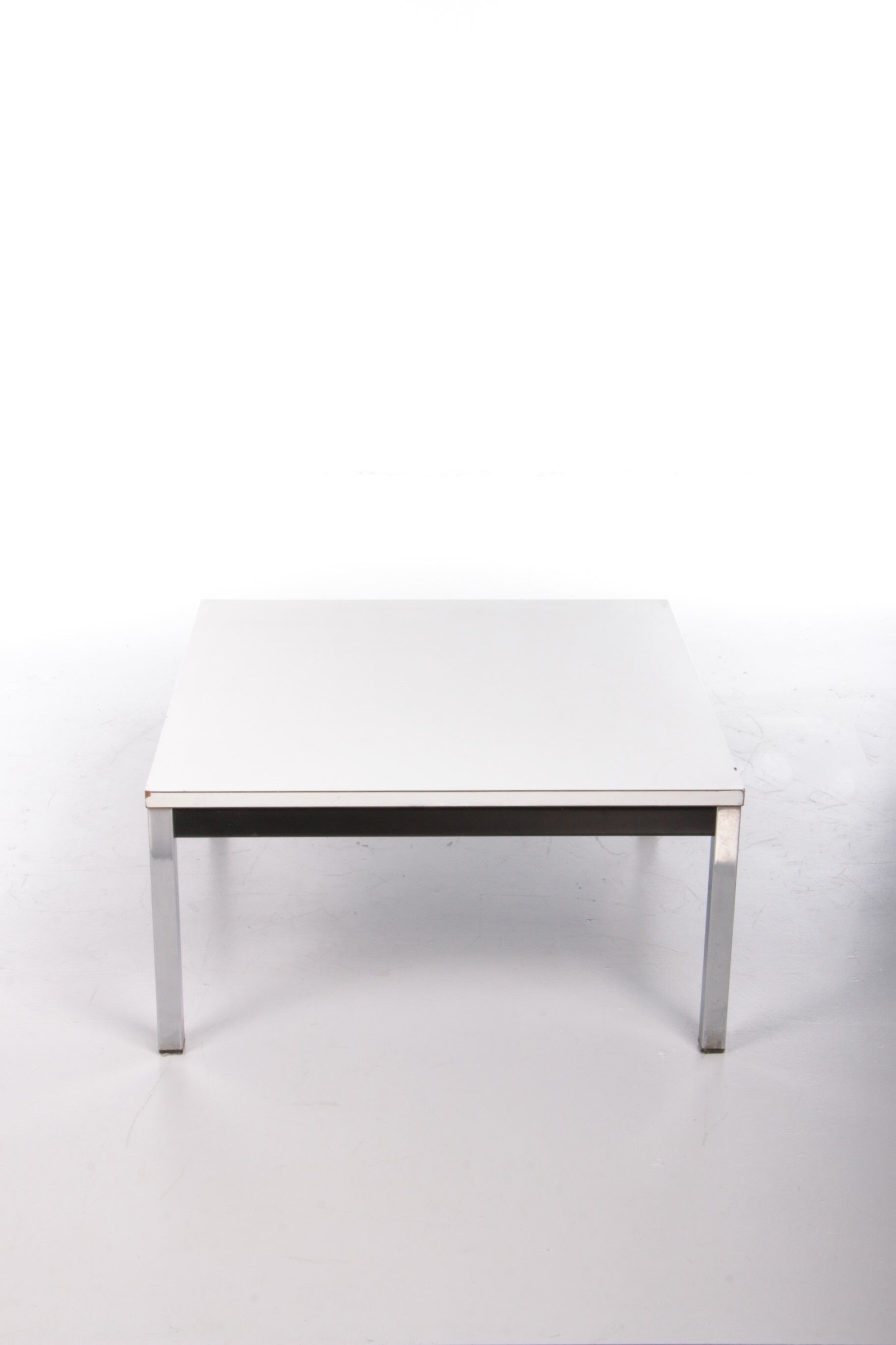 Martin Visser coffee table model TZ 56 7K made by 't Spectrum