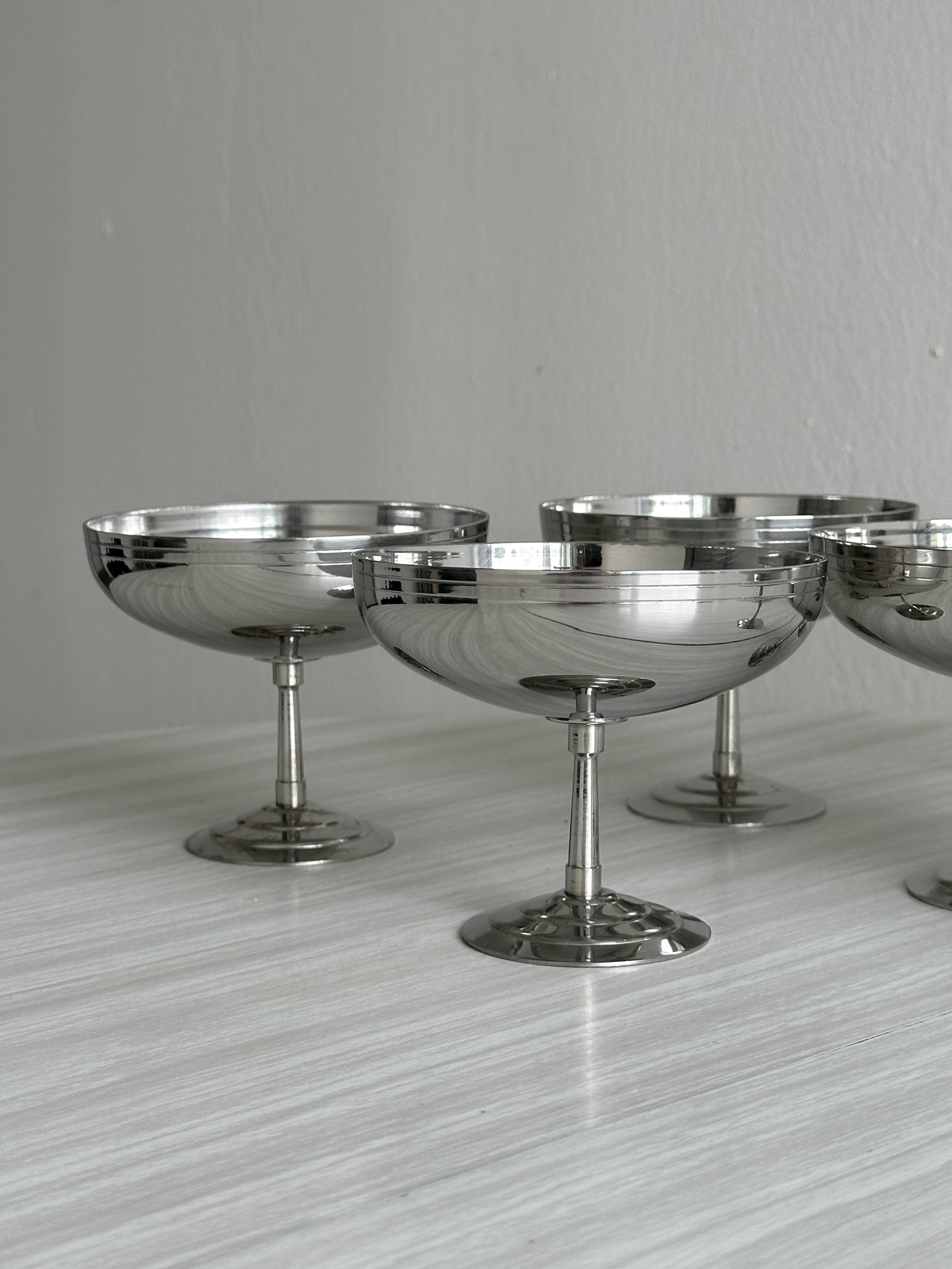 6 large stainless steel bowls on feet Letang Remy