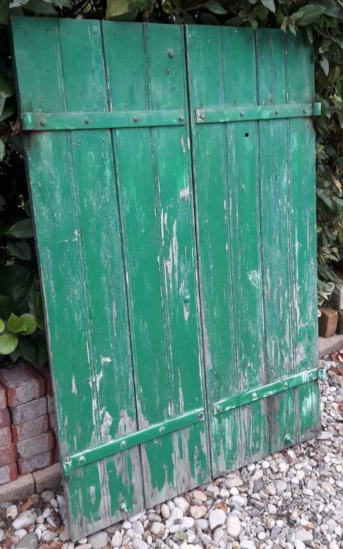 Pair of shutters H125xL87cm old painted fir
