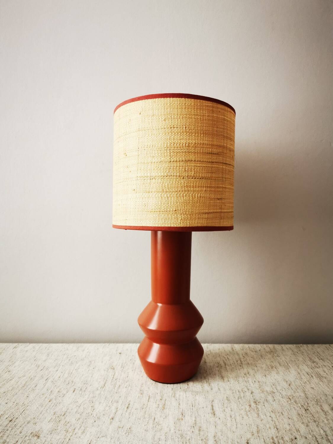 Ceramic table lamp