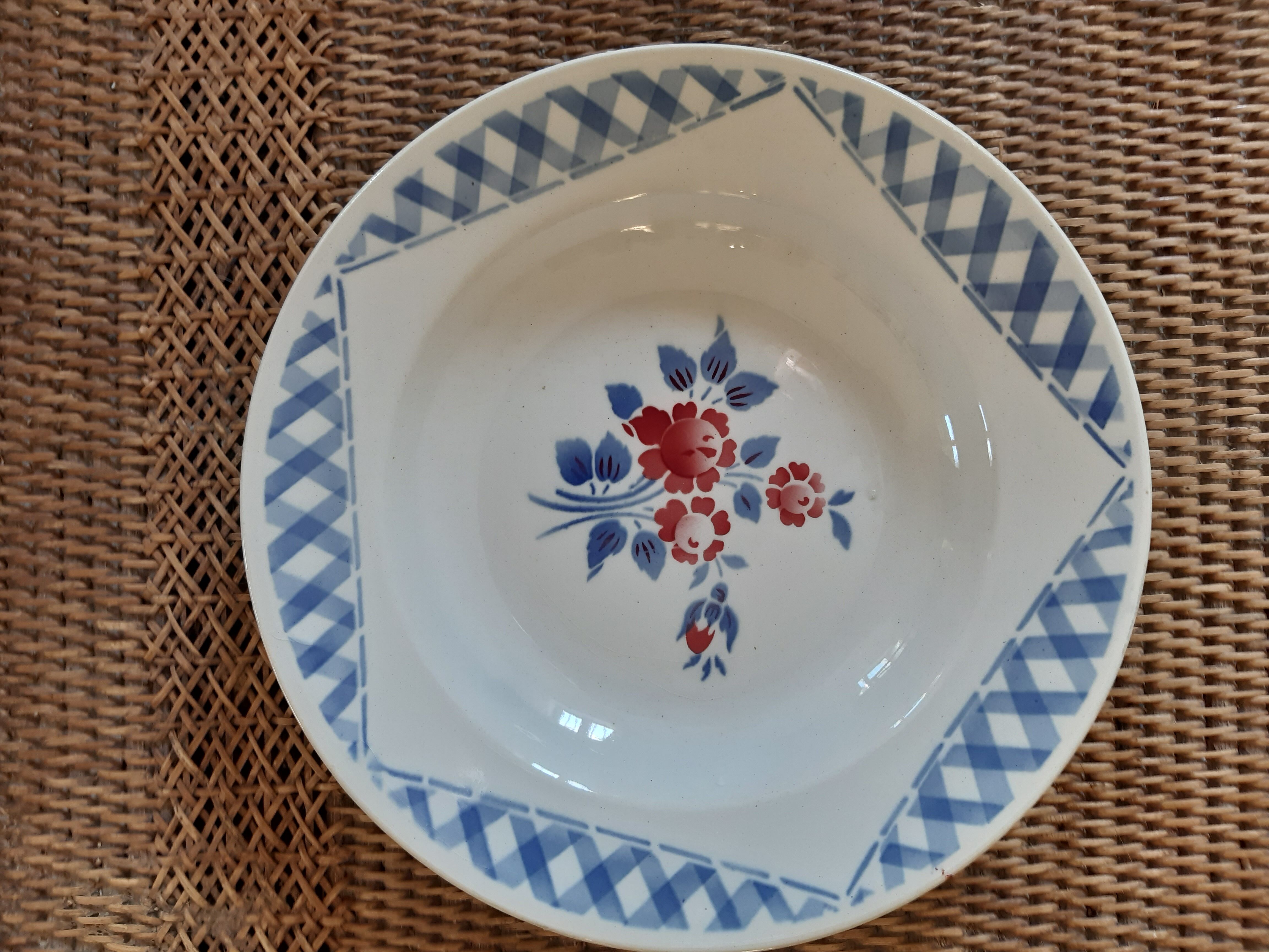 K&G Lunéville Plates