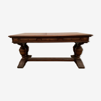 Flat renaissance style desk in OAK XX century