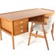 Bureau Dyrlund en teck de design danois moderne du milieu du siècle