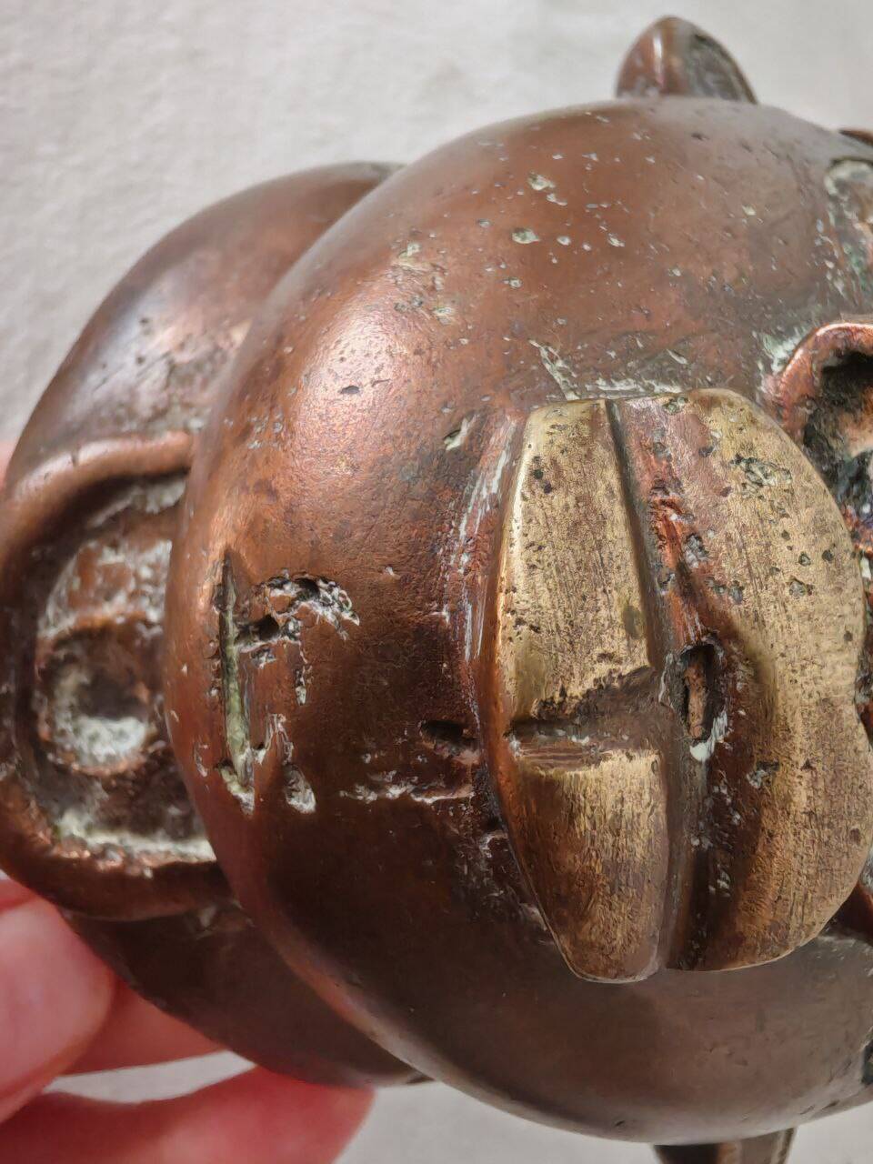 Masque en bronze africain, 19e siècle