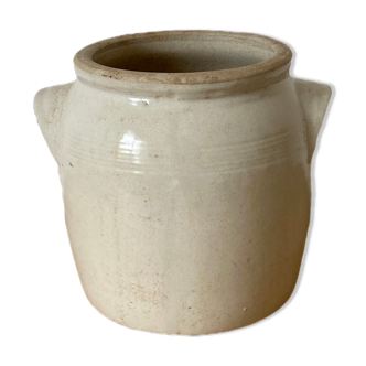 Sandstone salt pot