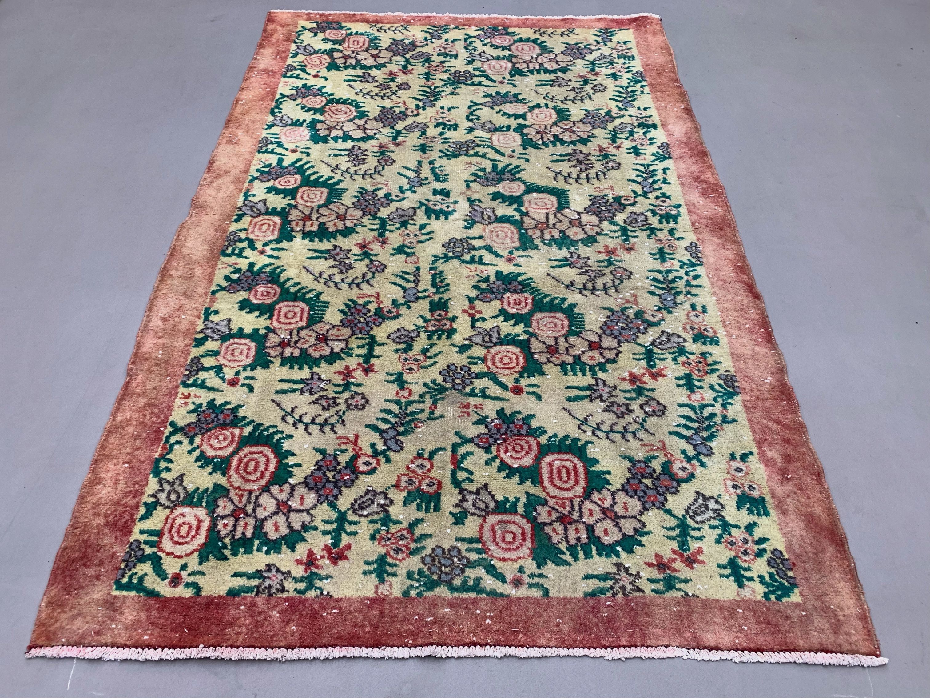 Vintage turkish rug 206x135 cm shabby distressed carpet medium