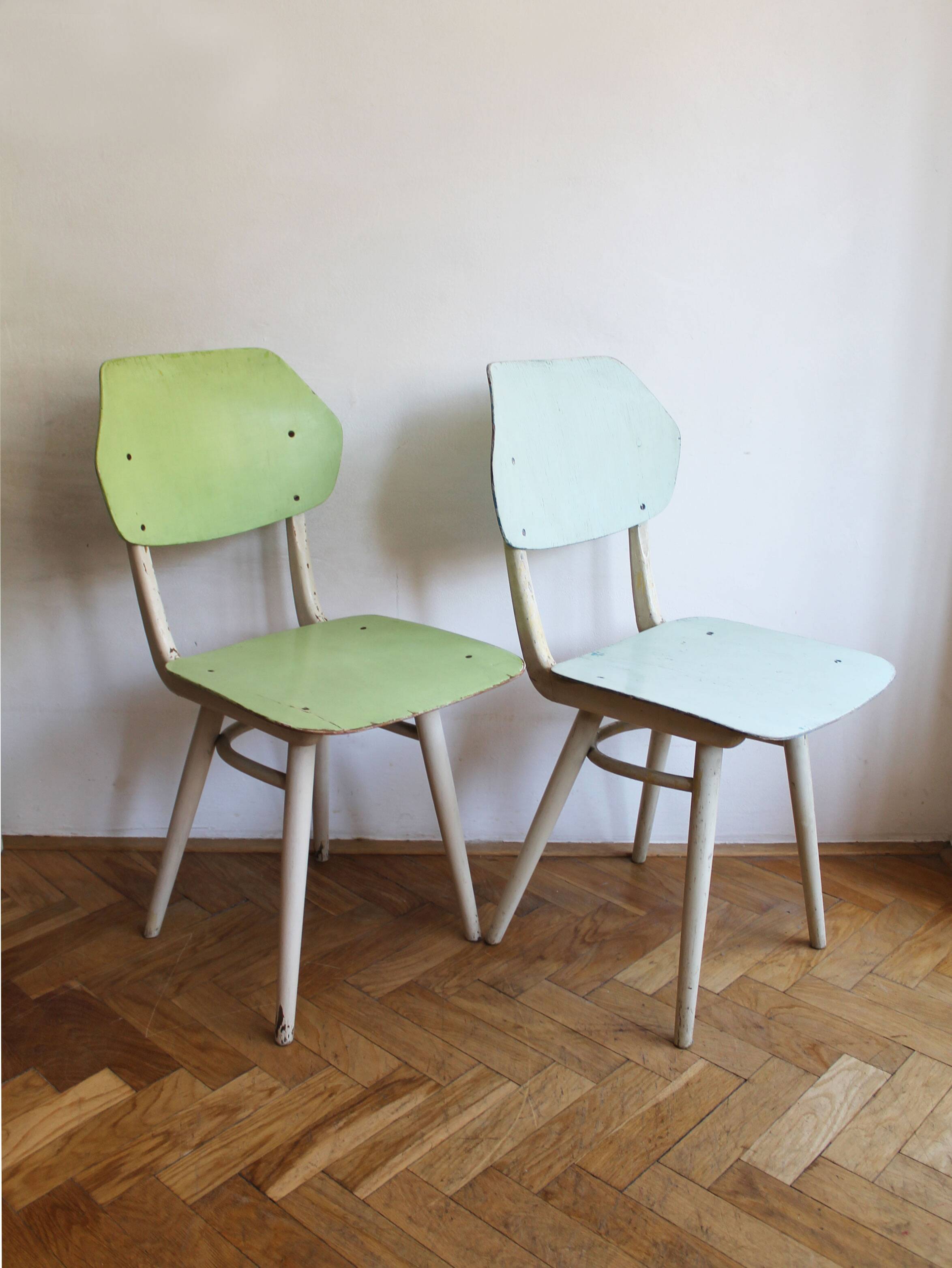 Set of 6 vintage TON chairs in painted wood, Czechoslovakia, 1964