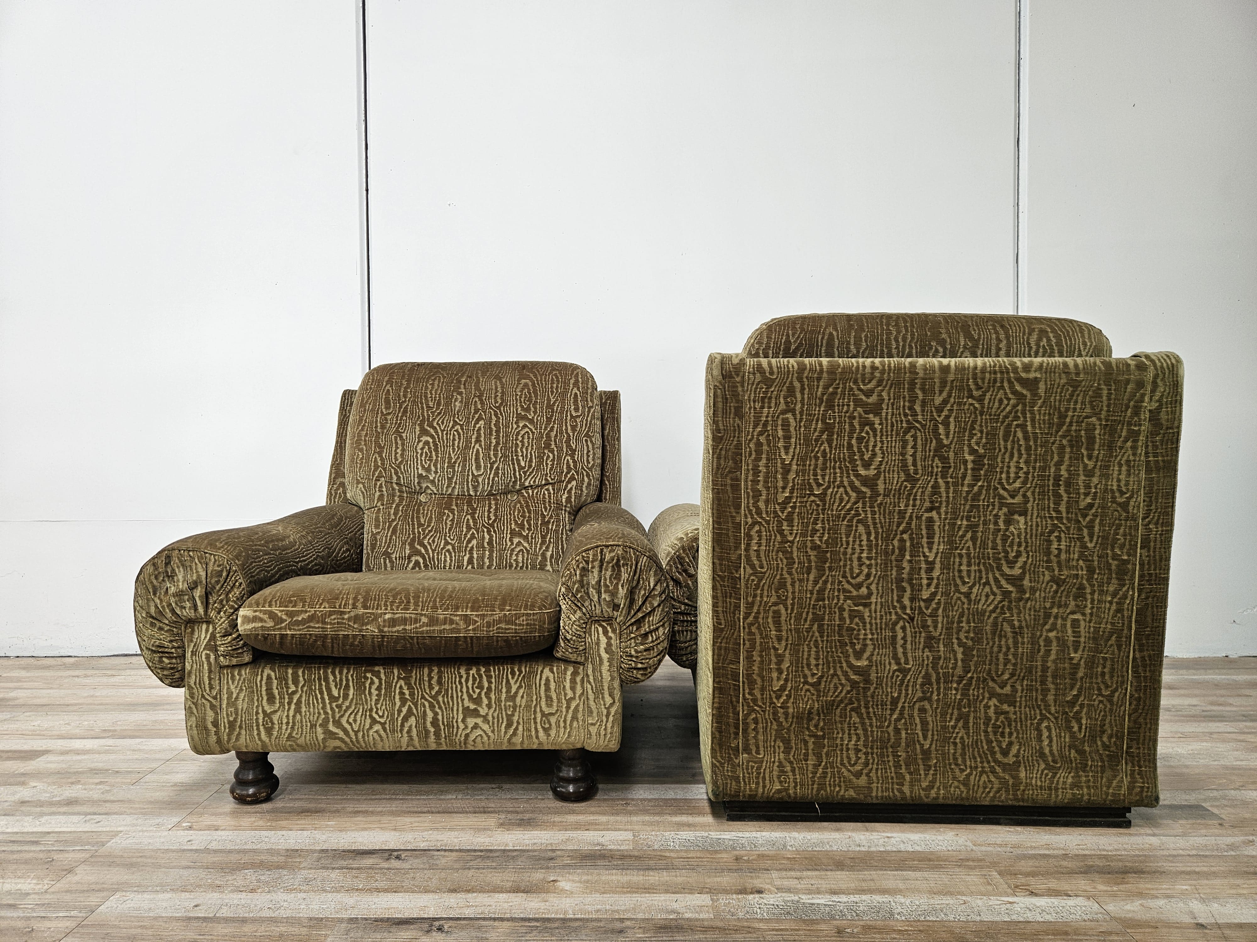 Pair of Italian armchairs from the 1970s