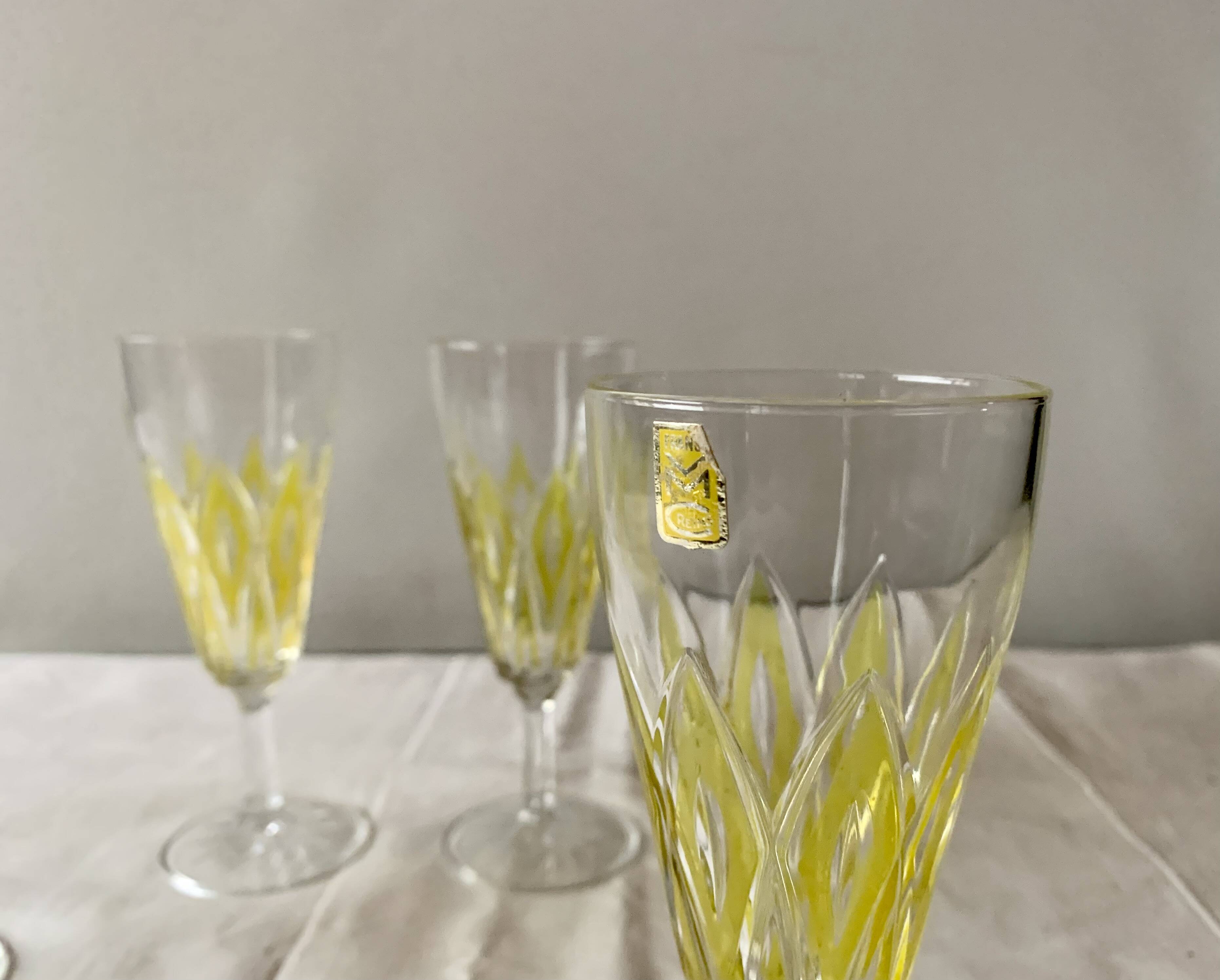 Set of 4 glasses - VMC Reims Arlequin champagne flutes - yellow decor