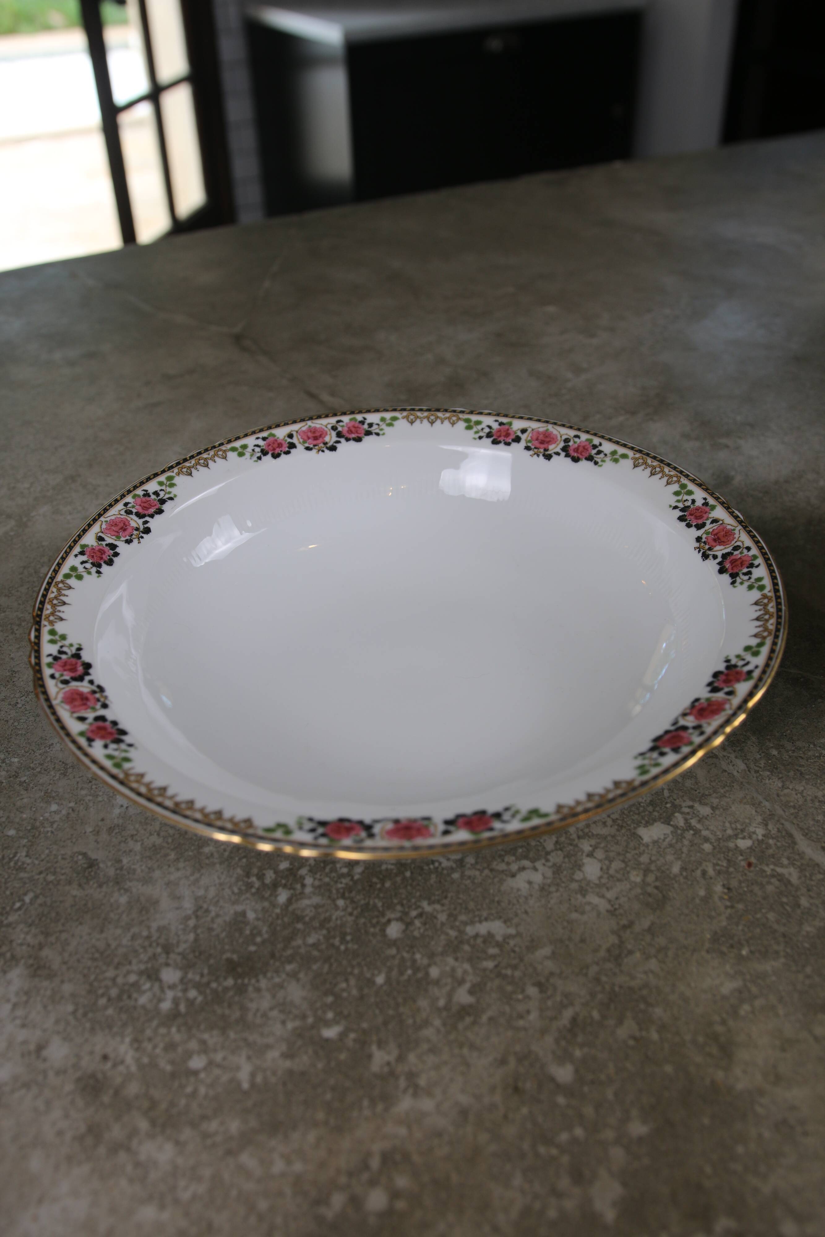 66-piece Limoges porcelain service, mid-20th century