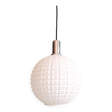 Vintage suspension in textured white opaline, 1960-70.