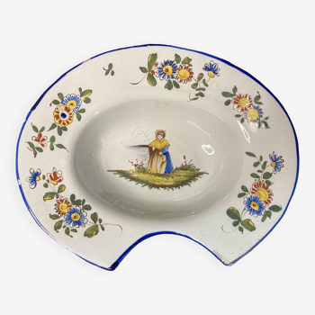 Old Lunéville KG beard dish, late 19th century