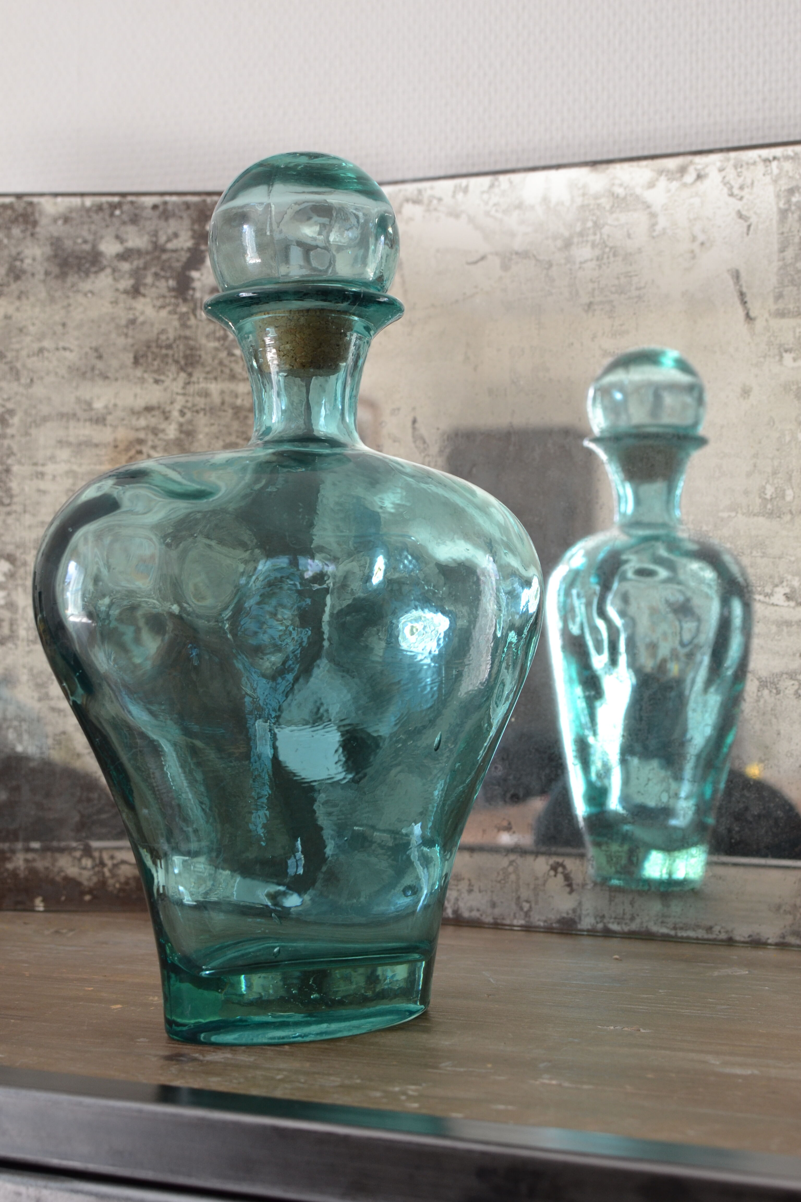 Blue bottle XXL shape perfume bottle