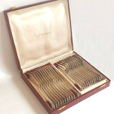 Fish set in silver metal Ercuis