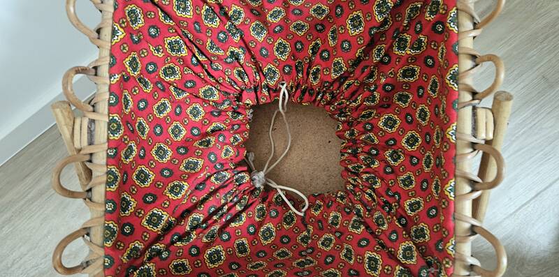 Vintage rattan chair with red fabric – 1960s/70s