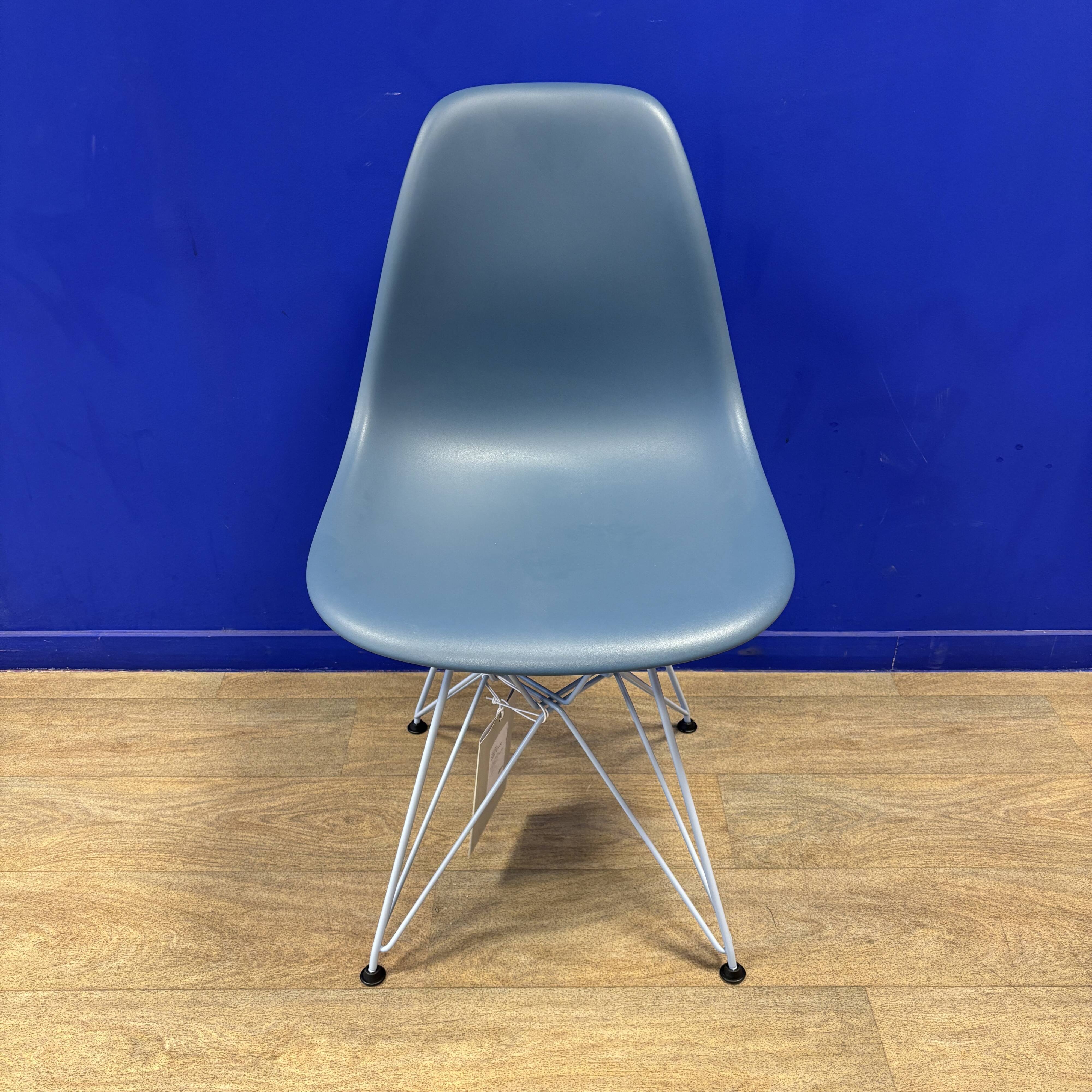 Eames DSR Colors Chair Sky Blue Legs / Sea Blue Shell - Vitra