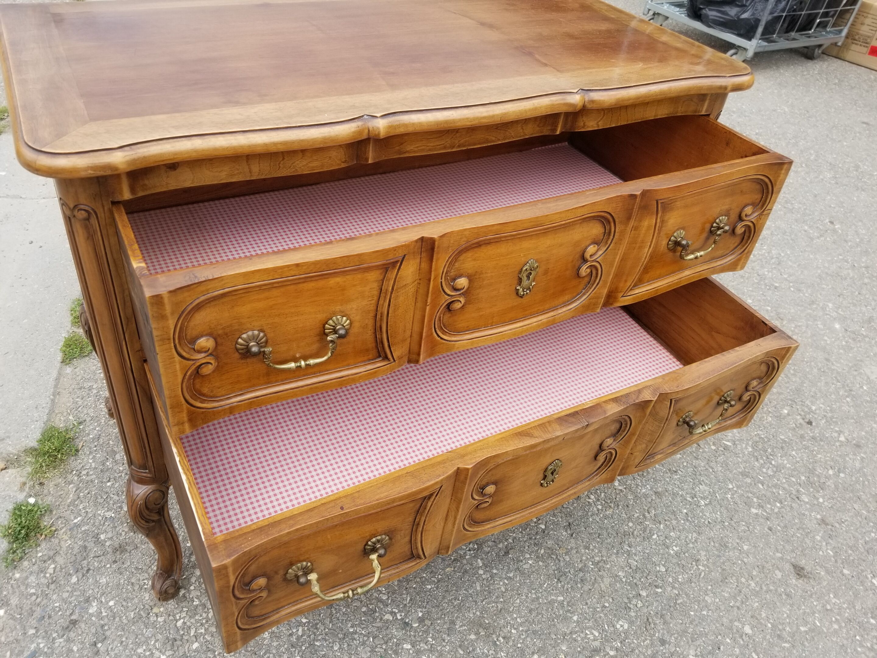 Commode crossbow style louis xv 2 drawers in walnut