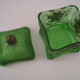 Bonbonnière verre moulé pressé vert doré Cristallerie de VALLERYSTHAL