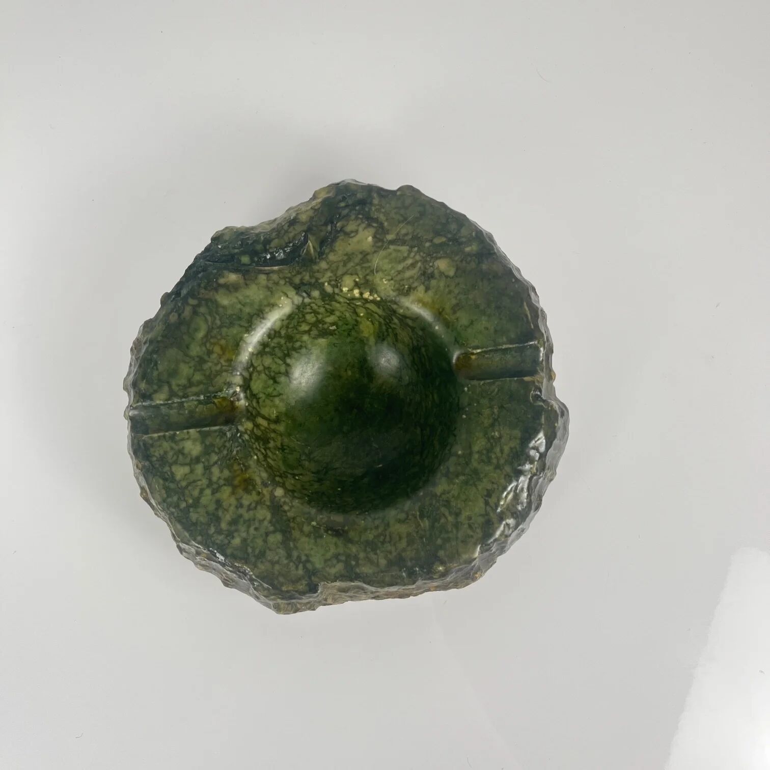 Impressive green alabaster ashtray, Italy, 1970.