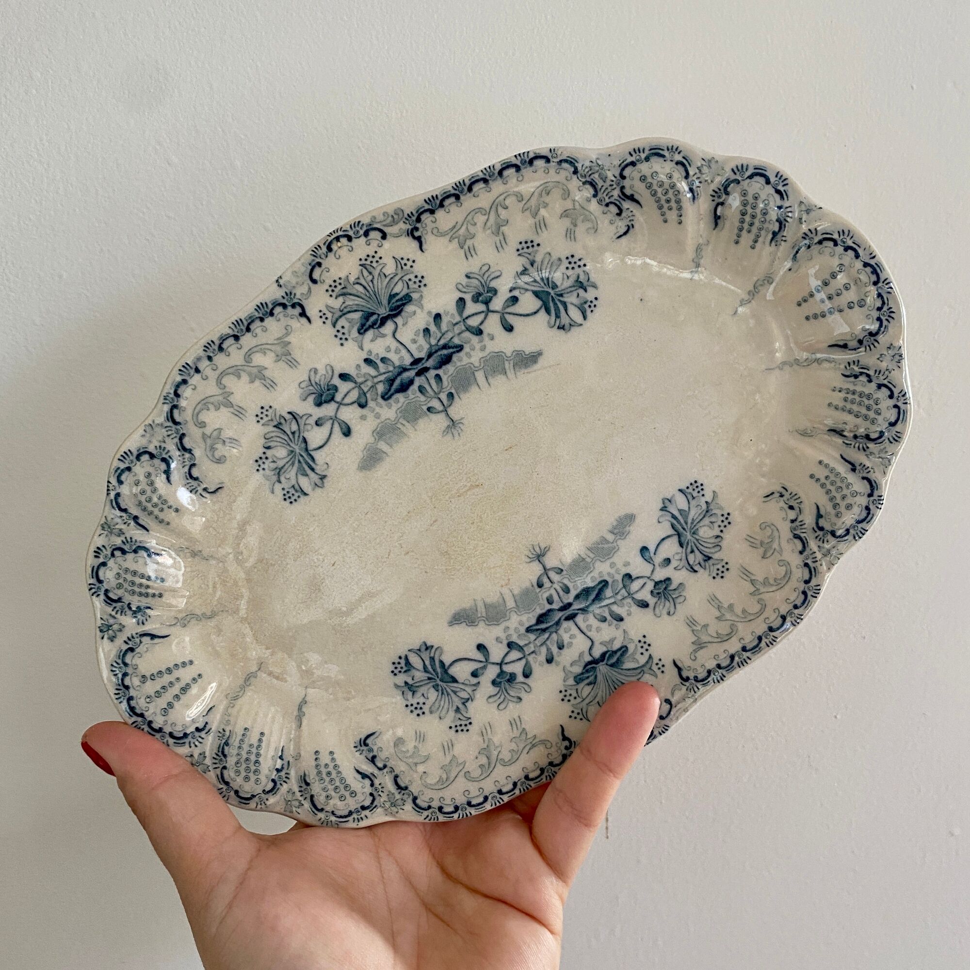 Set of 2 raviers, vintag dishes in iron earth, Regency model of Saint Amand