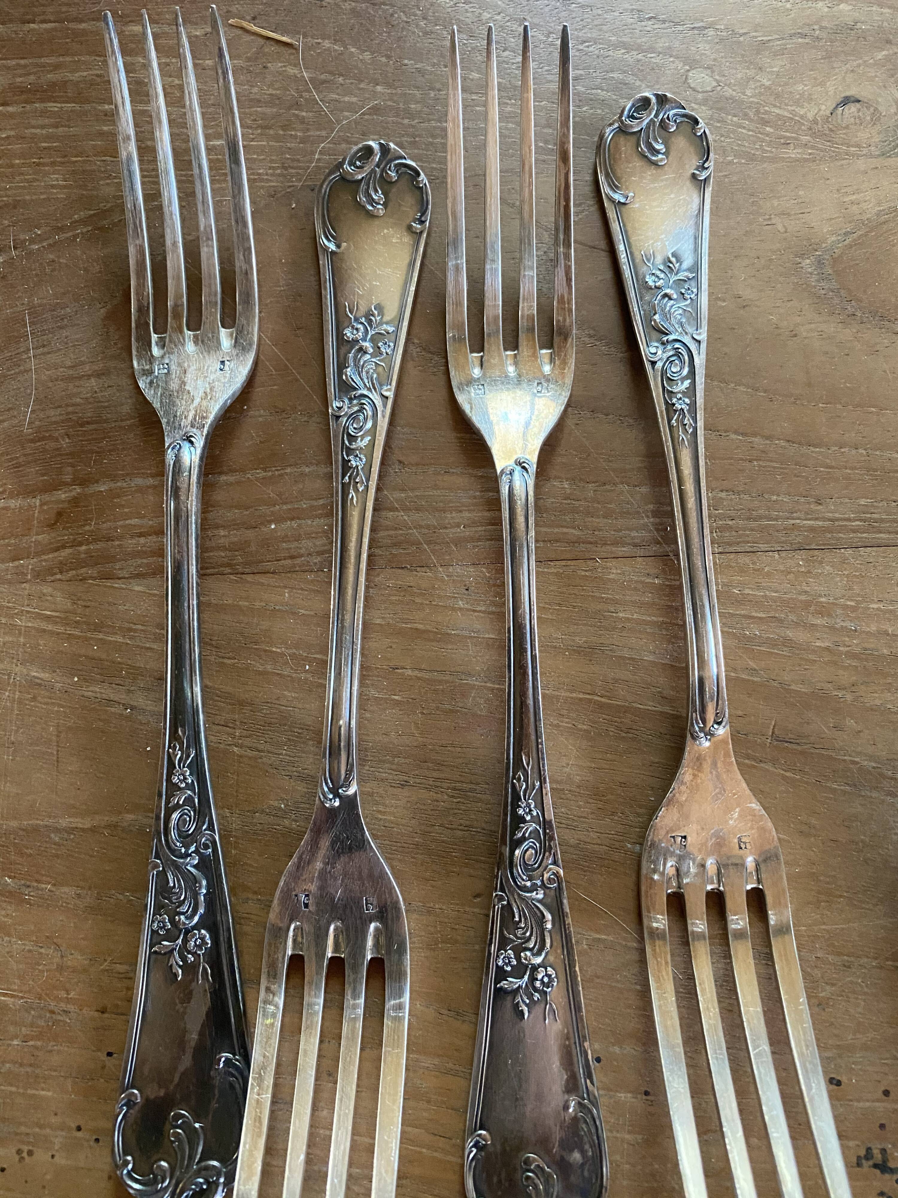 Complete silver metal cutlery housewife for 12 people