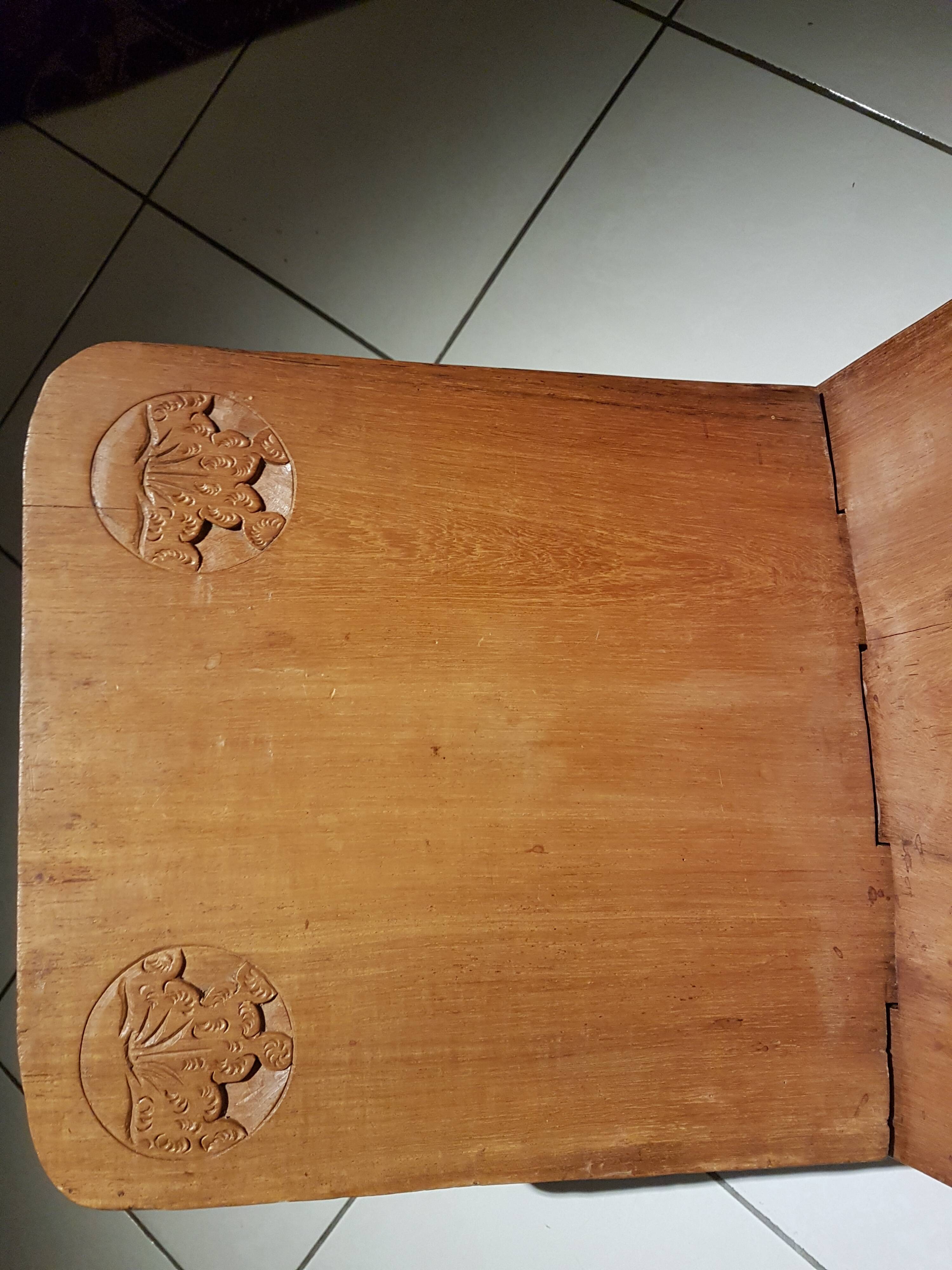 Solid wood palaver chair