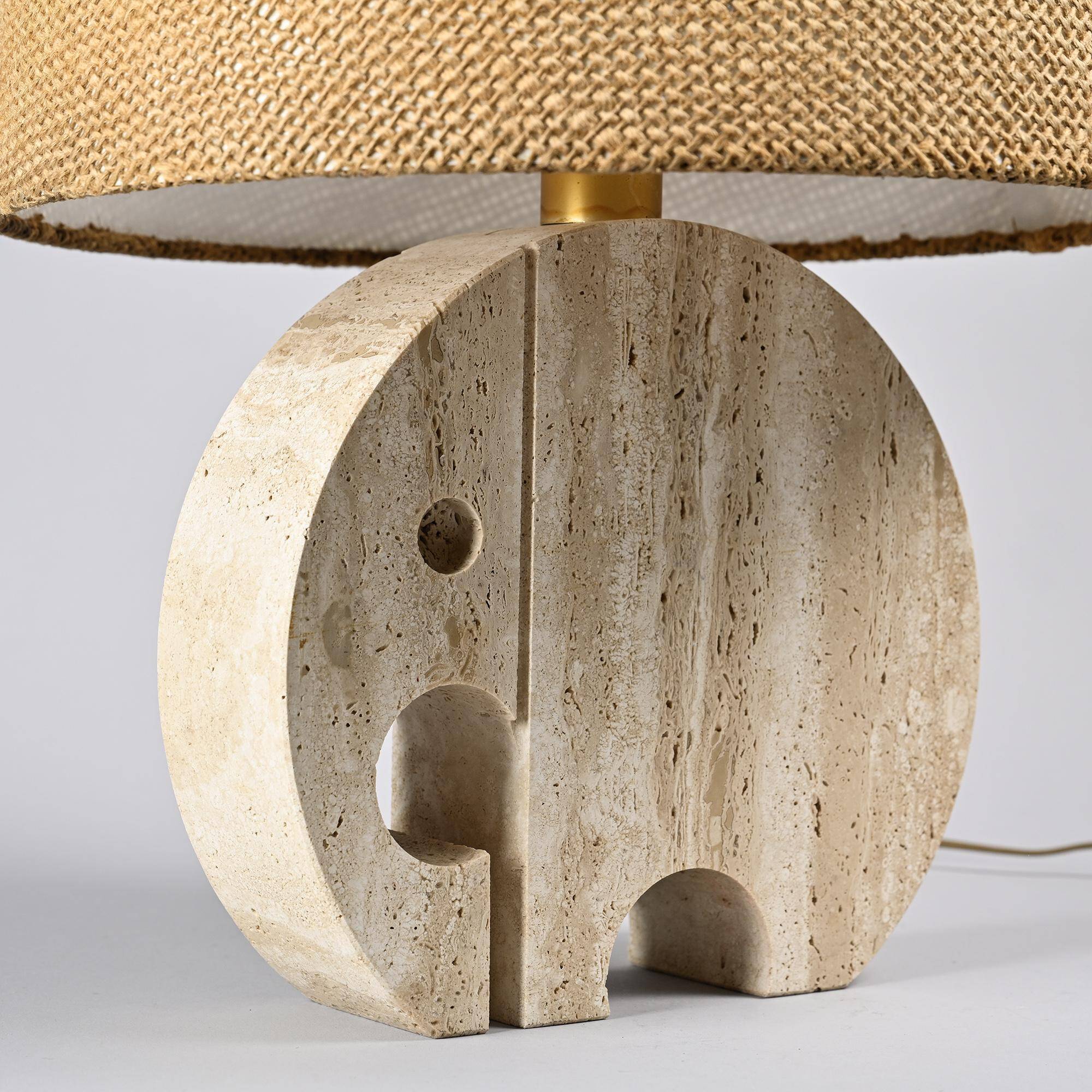Paire de lampes de table "Éléphant" en travertin par Fratelli Mannelli, vers 1970