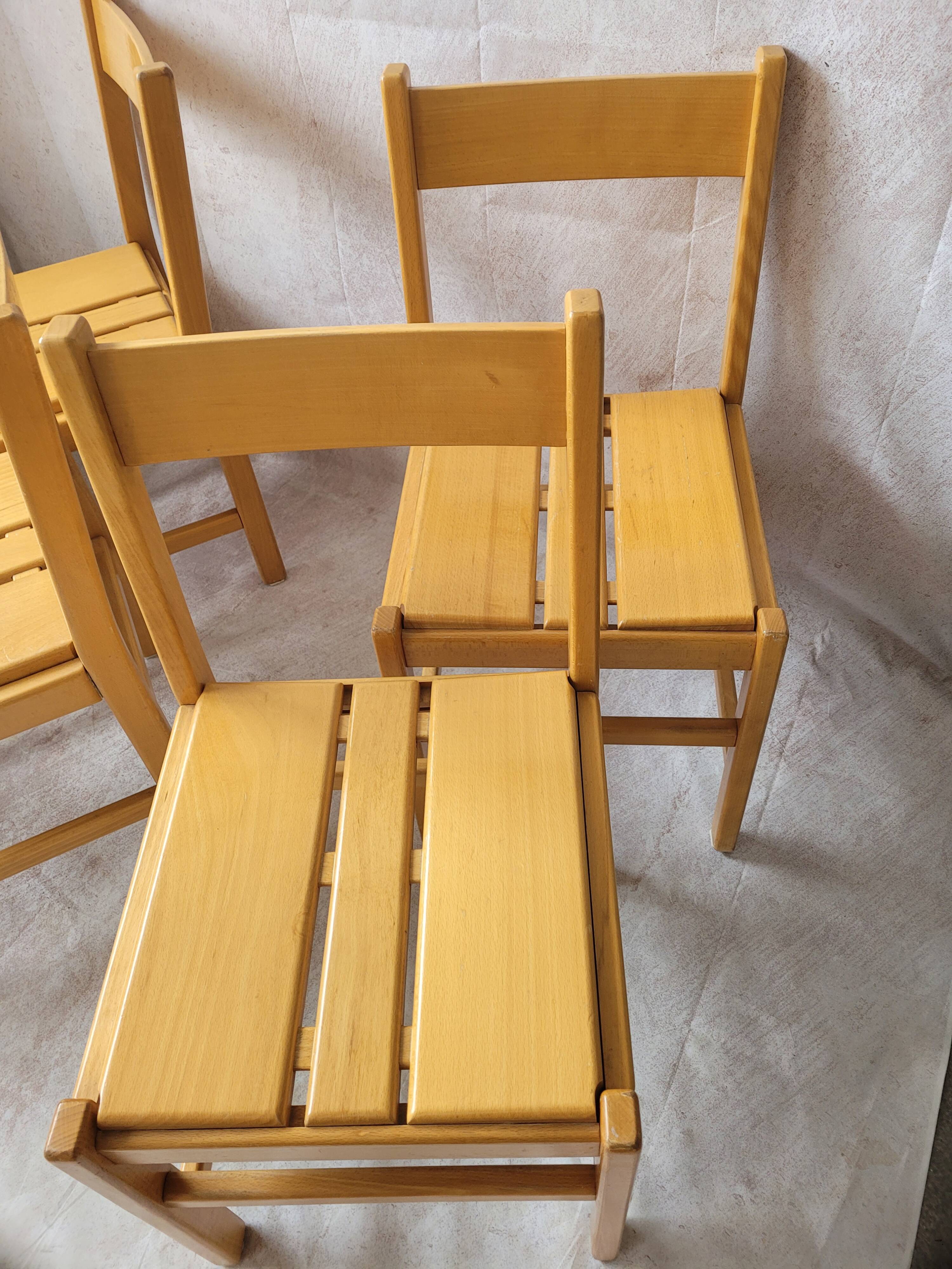 4 chaises vintage