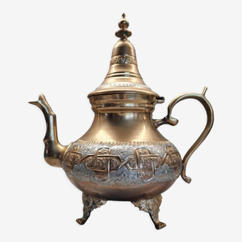 Oriental teapot