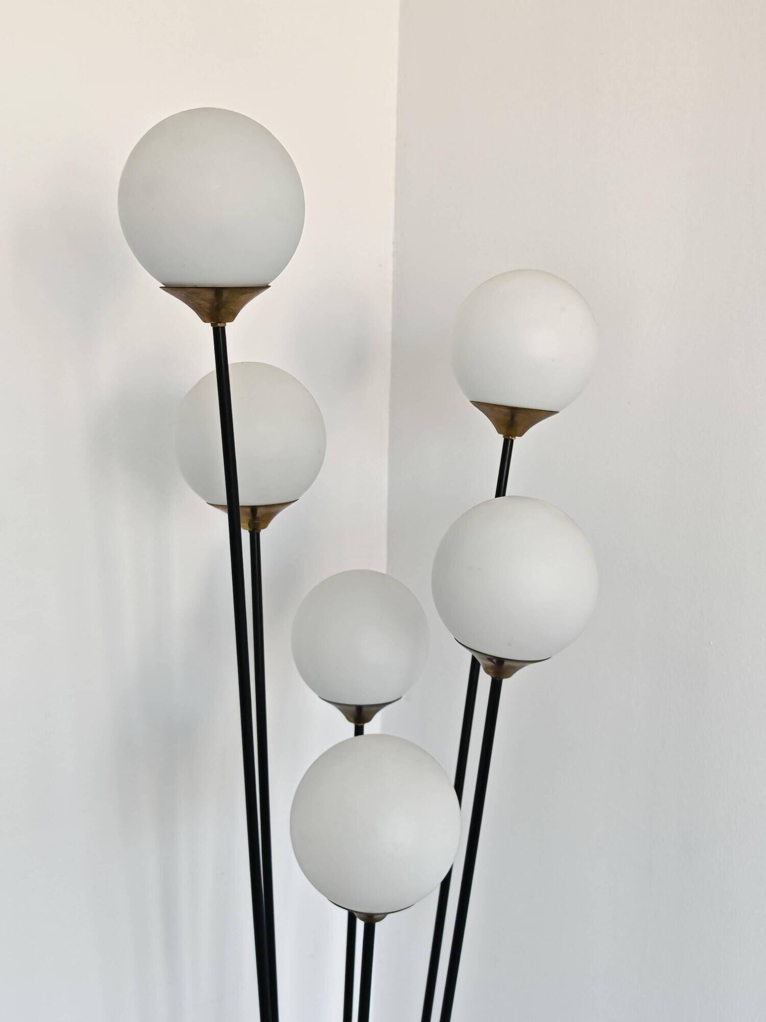 Mid Century Modern floor lamp in brass, marble, and opaline glass attributed to Stilnovo.