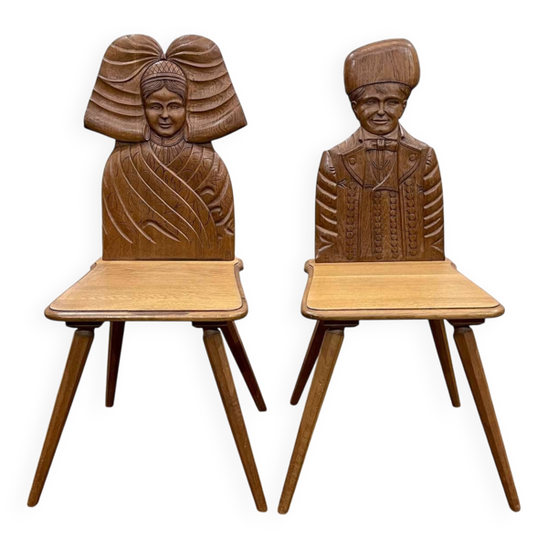 Paire de chaises alsaciennes en chêne début XXème