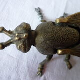 Metal fly ashtray