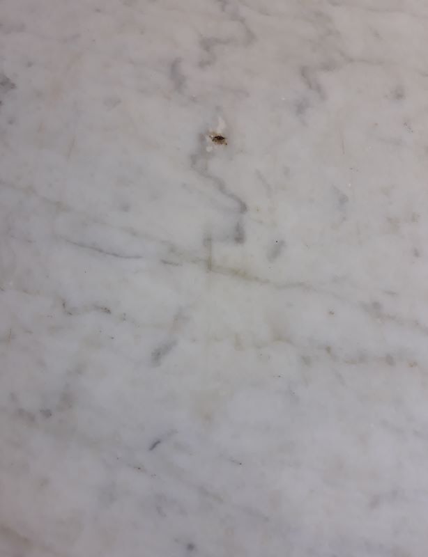 Table 90x58cm on old kitchen marble