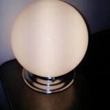 Lampe boule opaline année 50