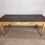 Farm table