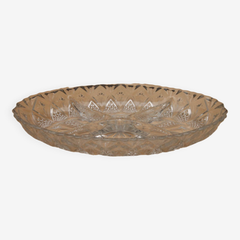 Compartmented dish in chiseled glass