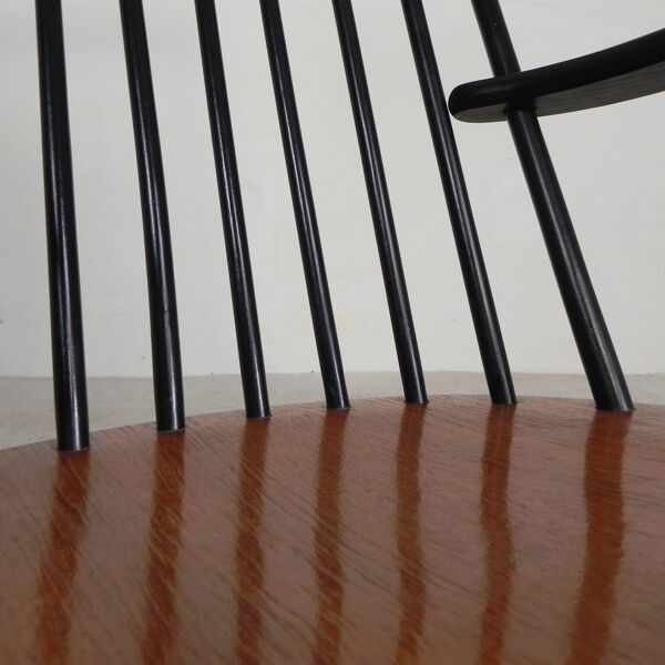 Spindle chair, rocking chair