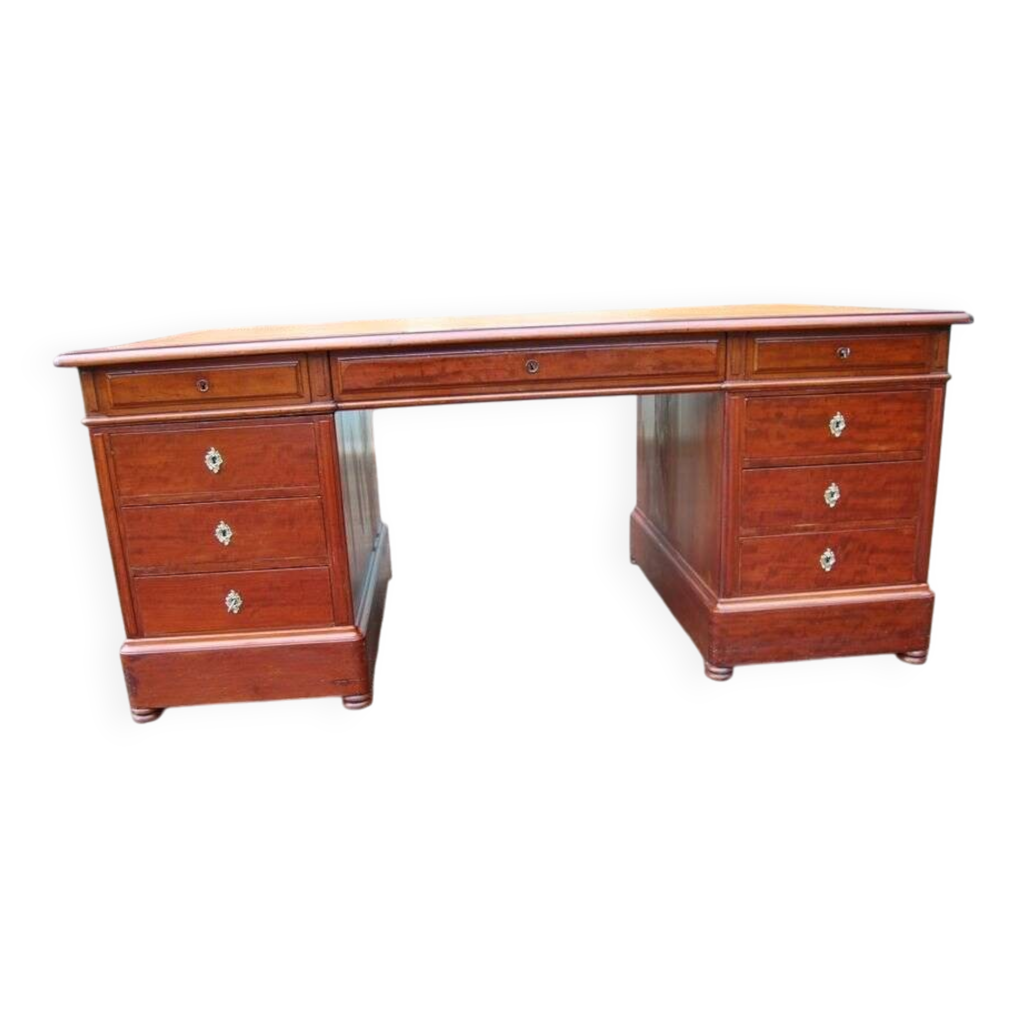 Very large Louis Philippe period mahogany pedestal desk from the 19th century