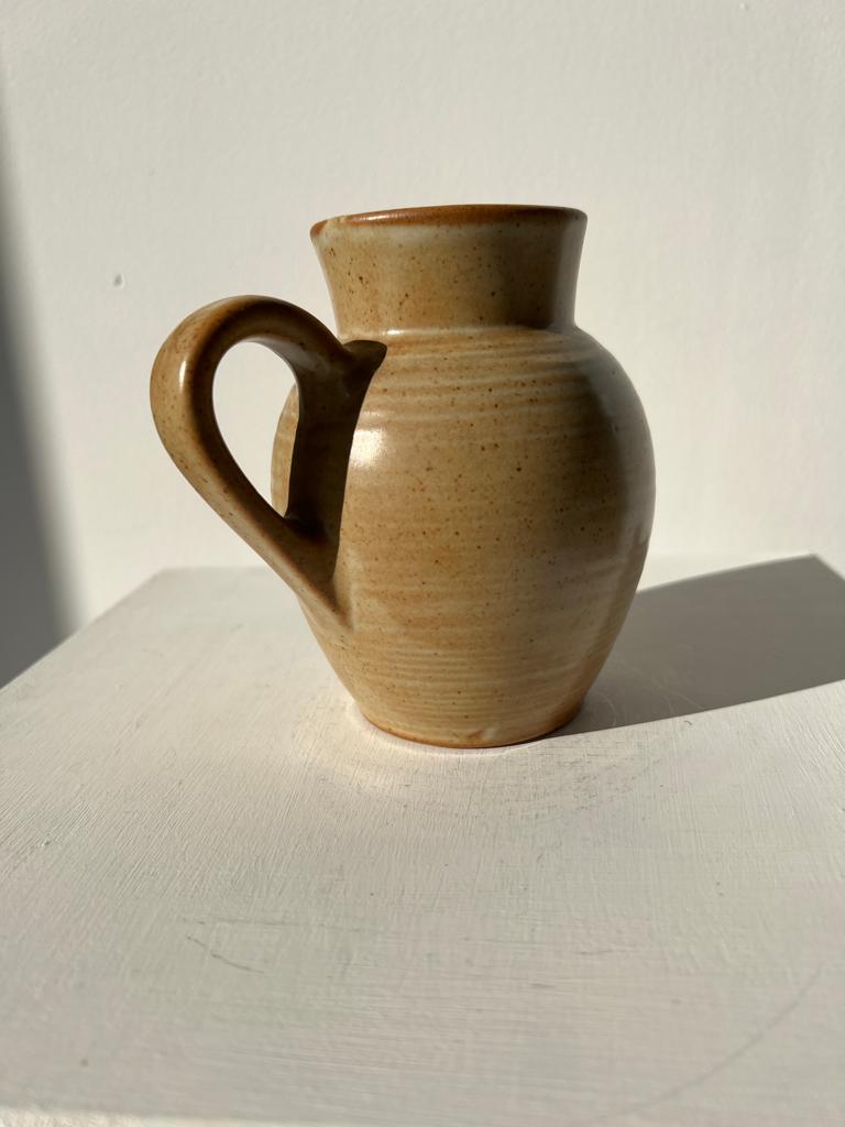 Sandstone pitcher village of France