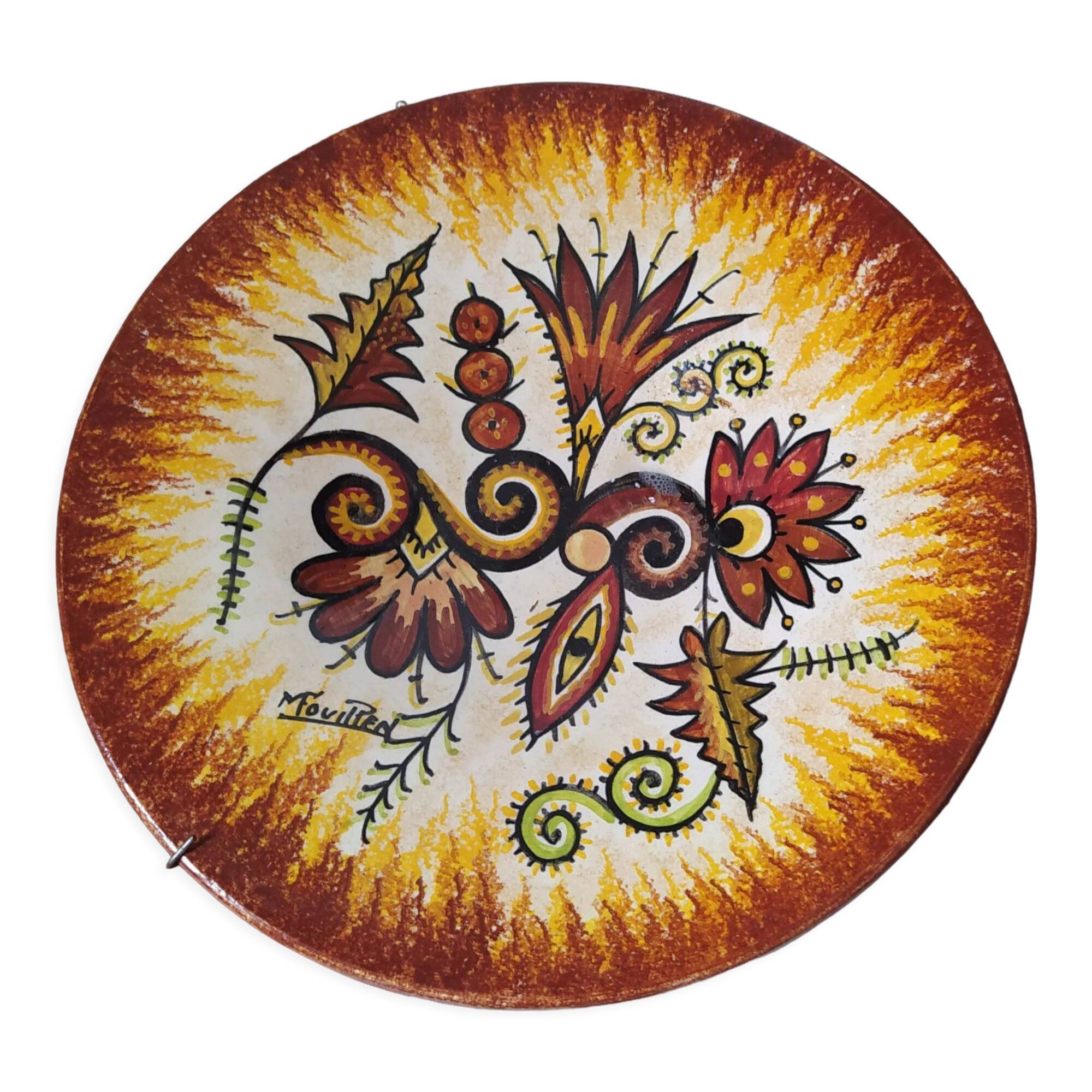 Old plate signed Maurice Fouillen Quimper