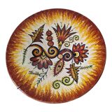 Old plate signed Maurice Fouillen Quimper