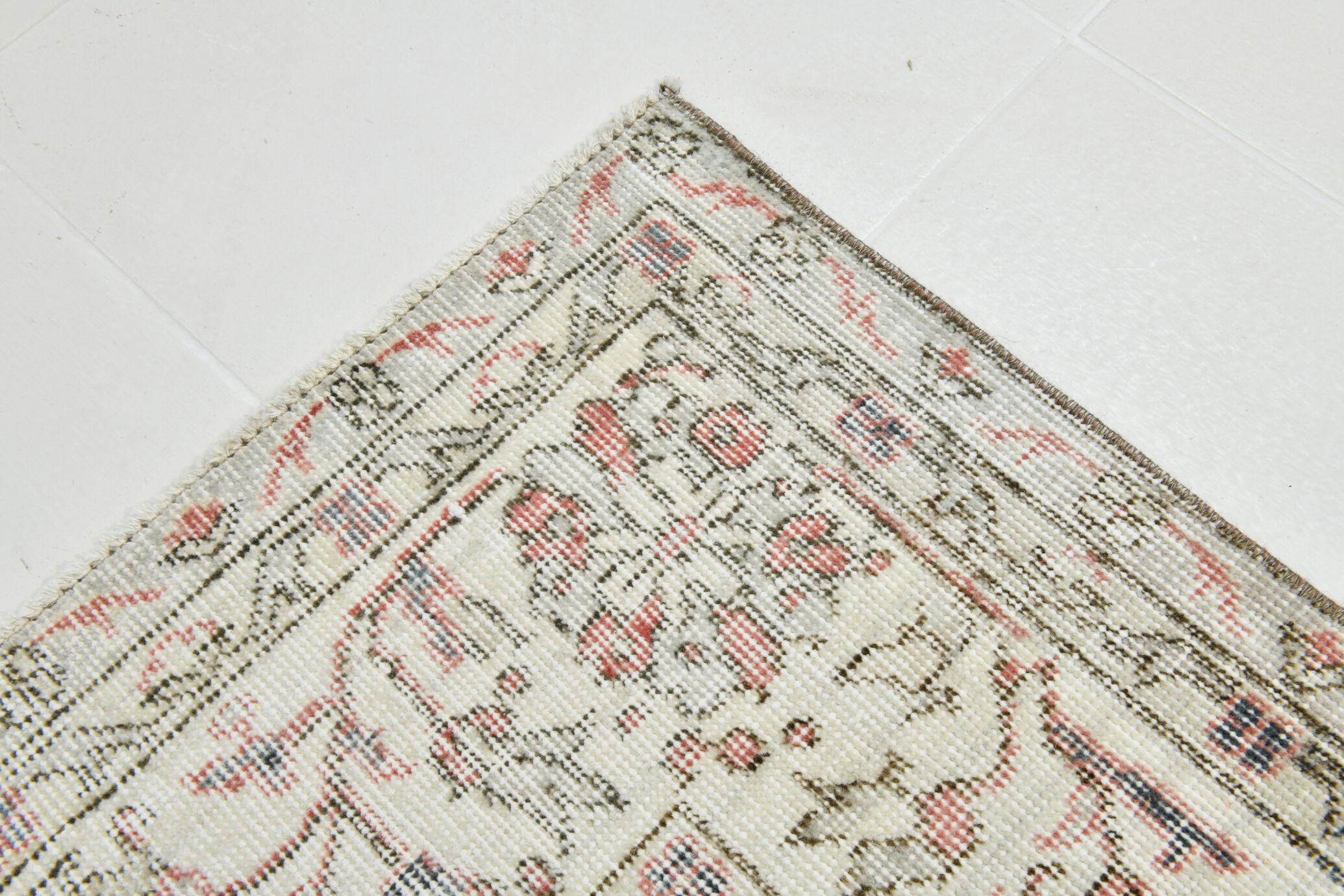 Farmhouse floral vintage area rug 322x219cm