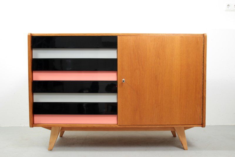 Buffet U 458 de Jiří Jiroutek