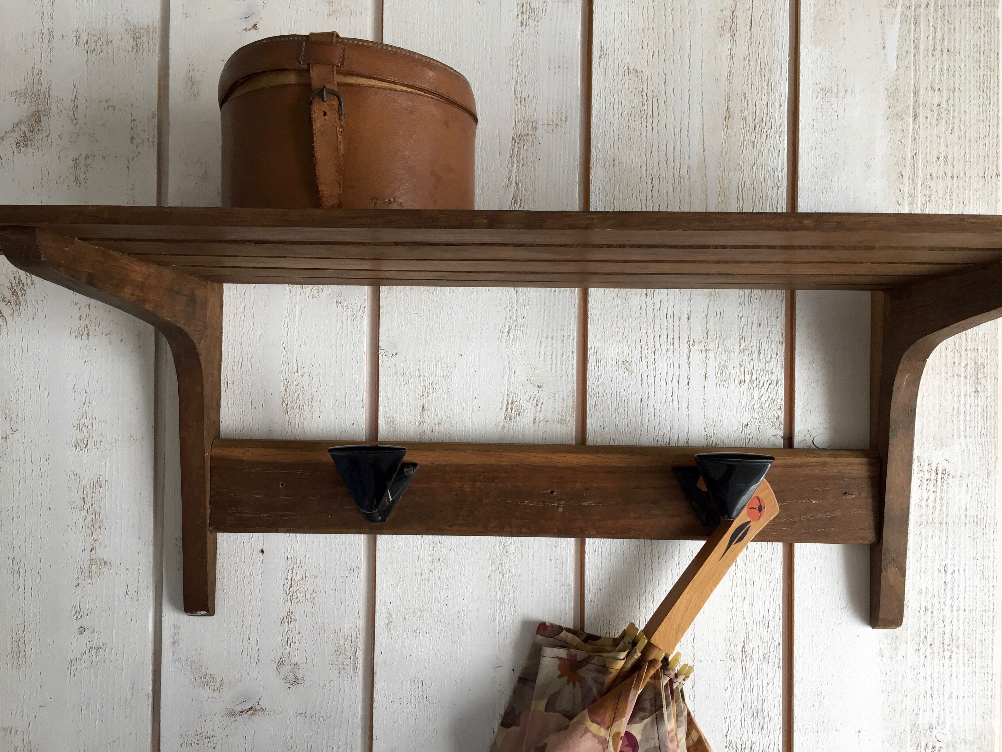 Old coat/hats holder