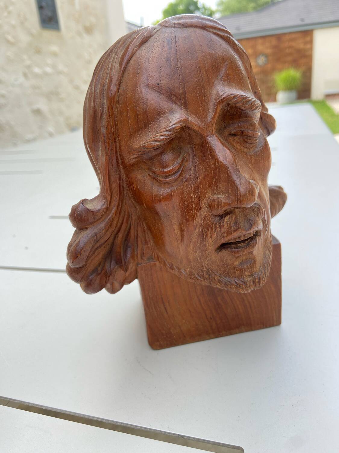 Carved wooden subject by Ferdinand PARPAN representing Christ
