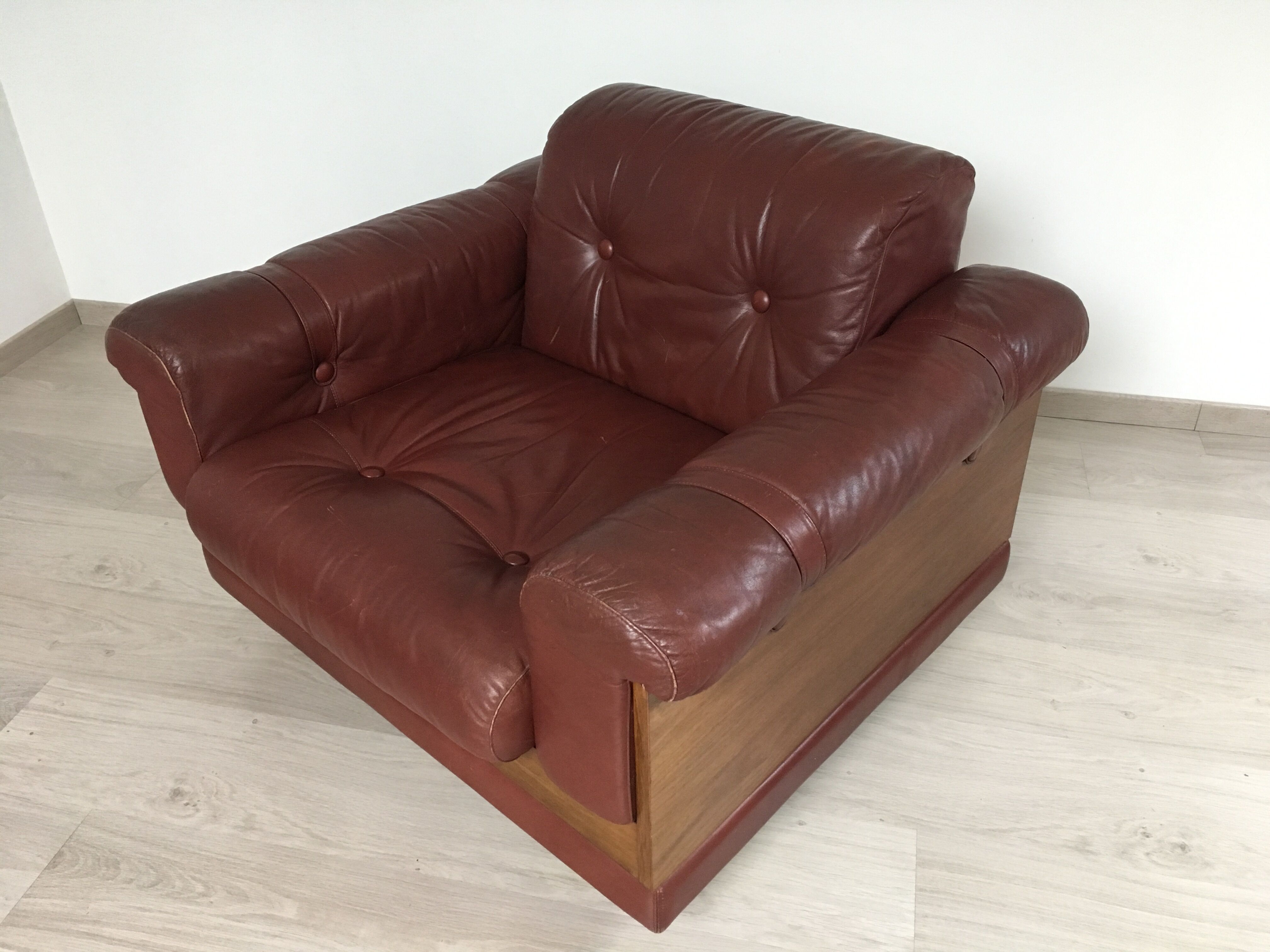 Leather armchair design, 60s
