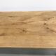 Grande table de salle à manger en chêne massif, au format XXL.