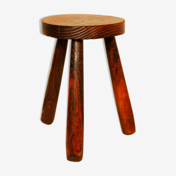 Tripod stool solid wood tinted red
