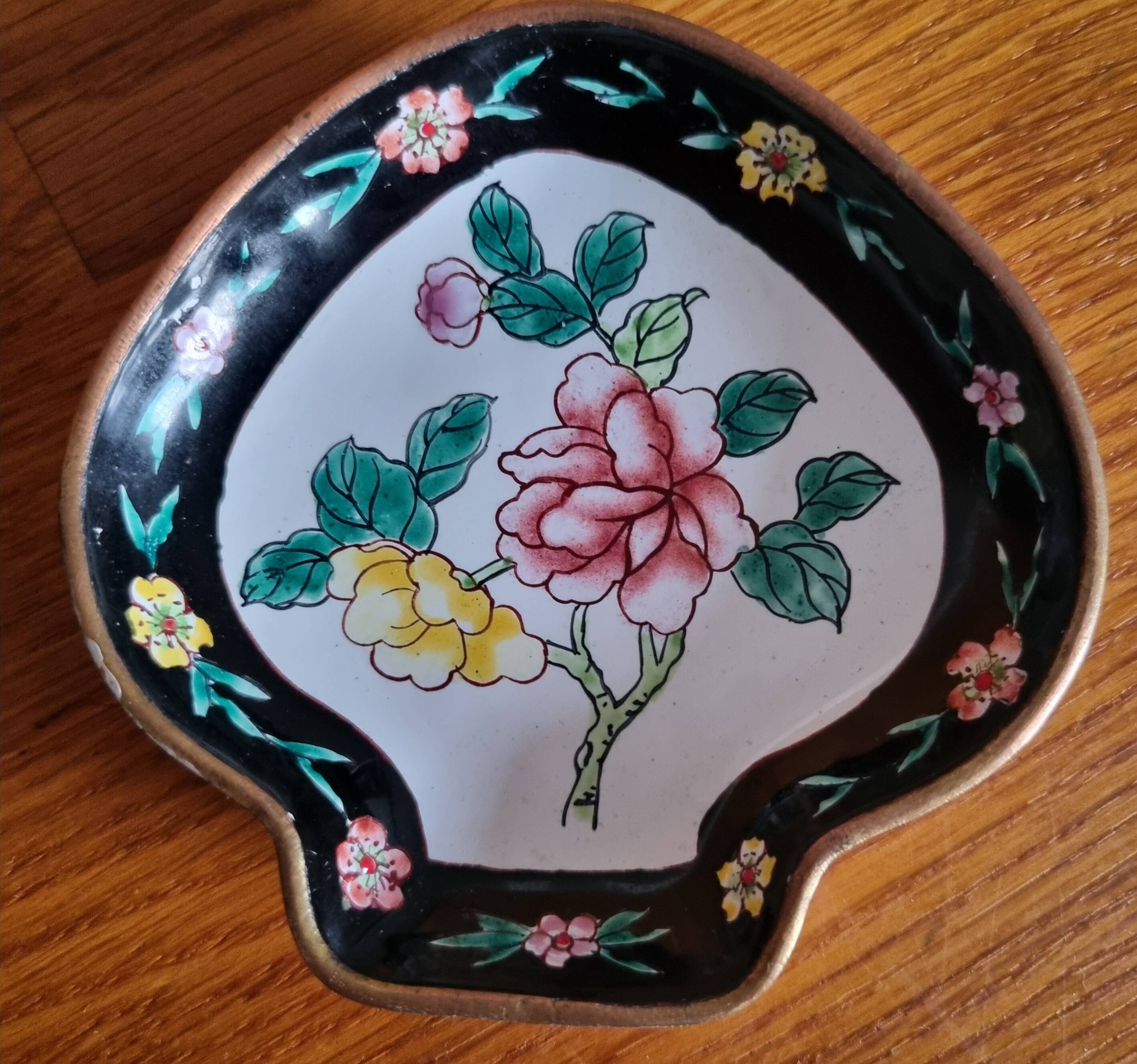 Small old Canton enamel cup